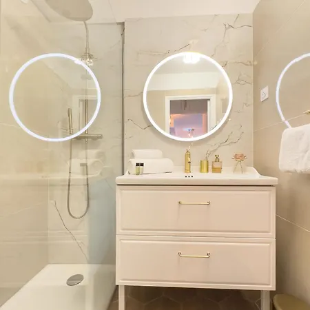 Le Dore By Winsome Destination Apartman